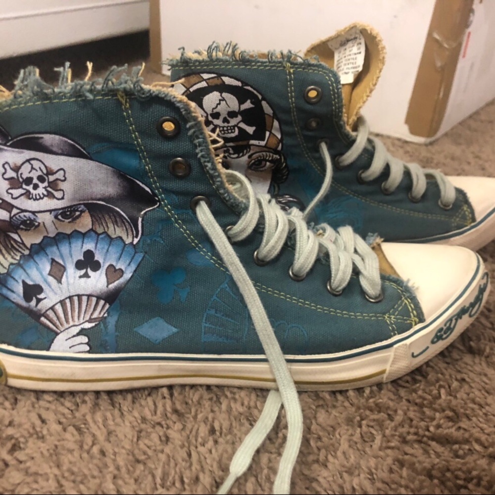 Ed Hardy Converse-Style sneakers